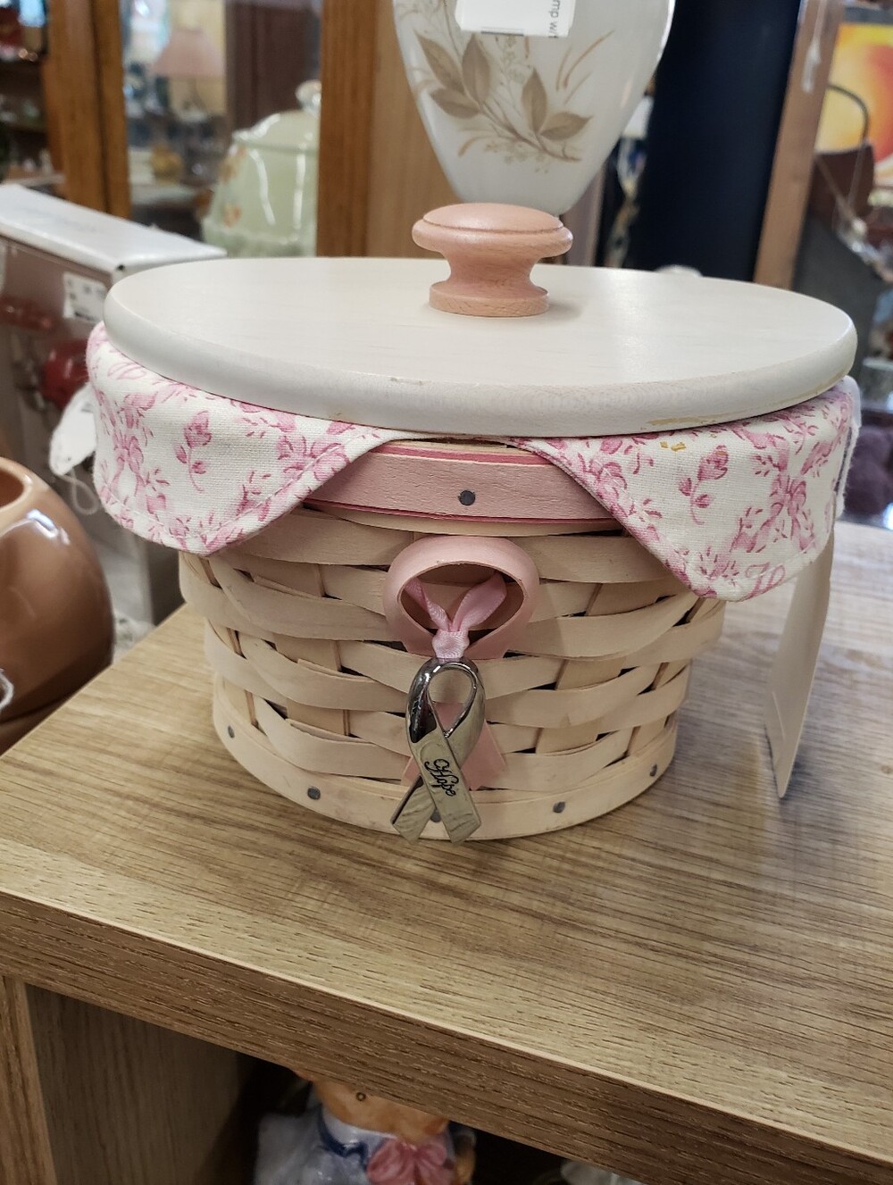 Longaberger 2007 Cream and Pink Ribbon Accent Handwoven HOPE Basket - Picture 4 of 8